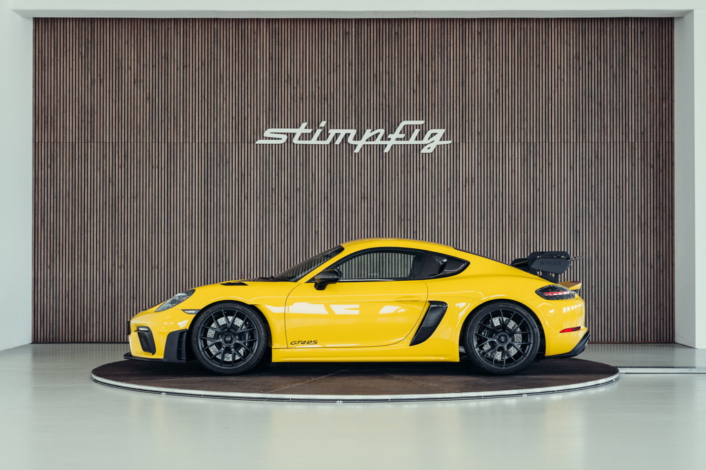 Porsche 718 Cayman GT4 RS