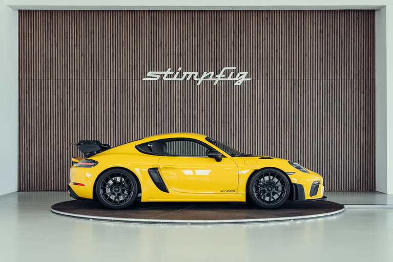 Porsche 718 Cayman GT4 RS