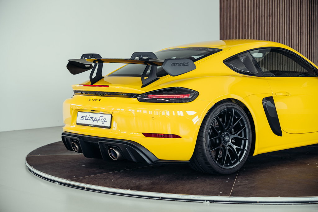 Porsche 718 Cayman GT4 RS