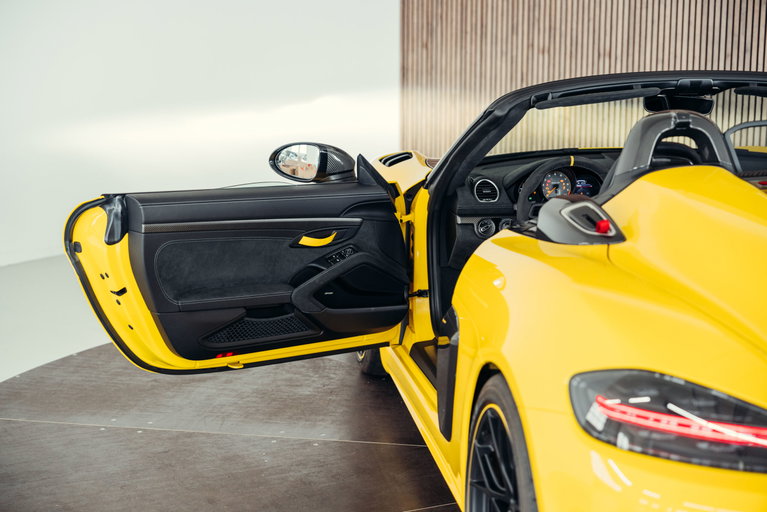 Porsche 718 Spyder RS