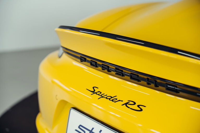 Porsche 718 Spyder RS