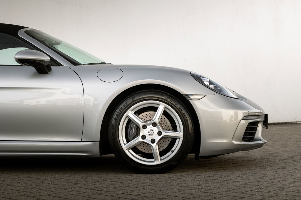 Porsche 718 Boxster