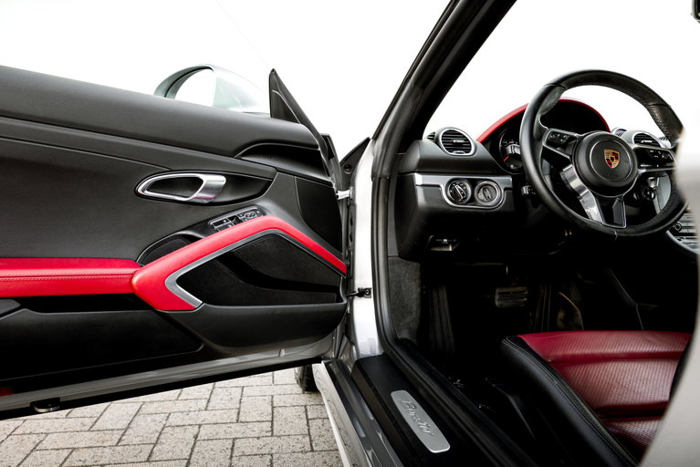 Porsche 718 Boxster