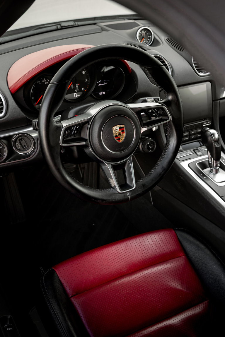 Porsche 718 Boxster