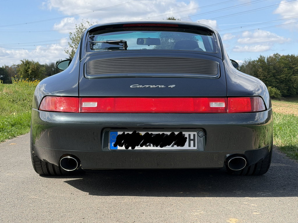 Porsche 993 Carrera 4