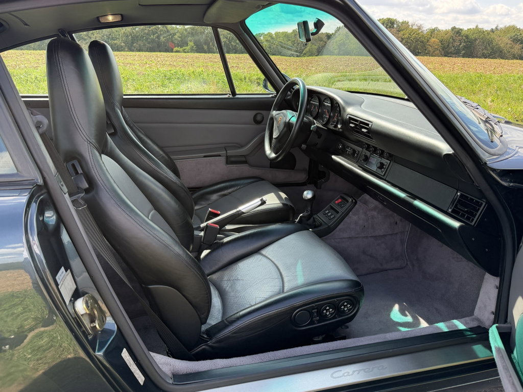 Porsche 993 Carrera 4