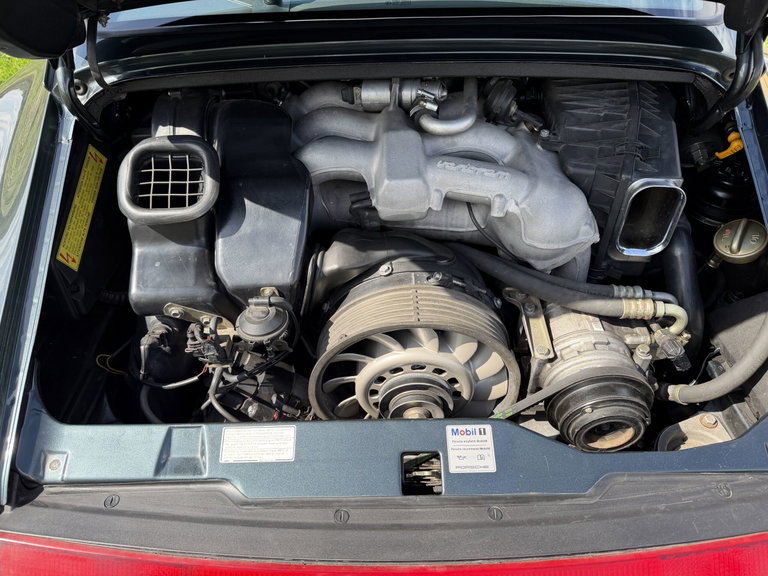 Porsche 993 Carrera 4