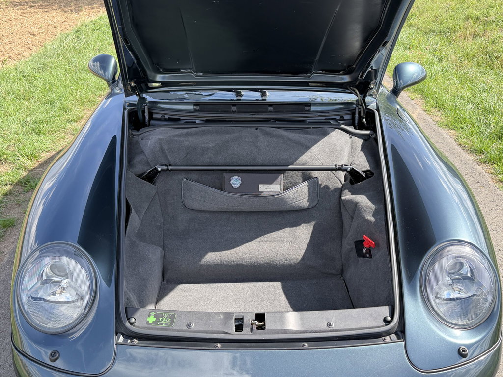 Porsche 993 Carrera 4