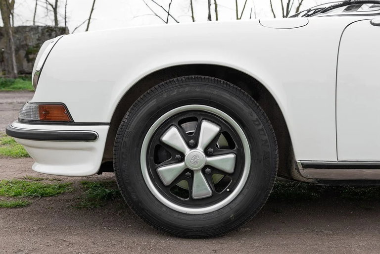 Porsche 911 T