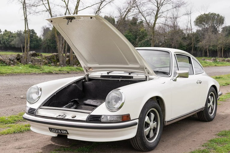 Porsche 911 T