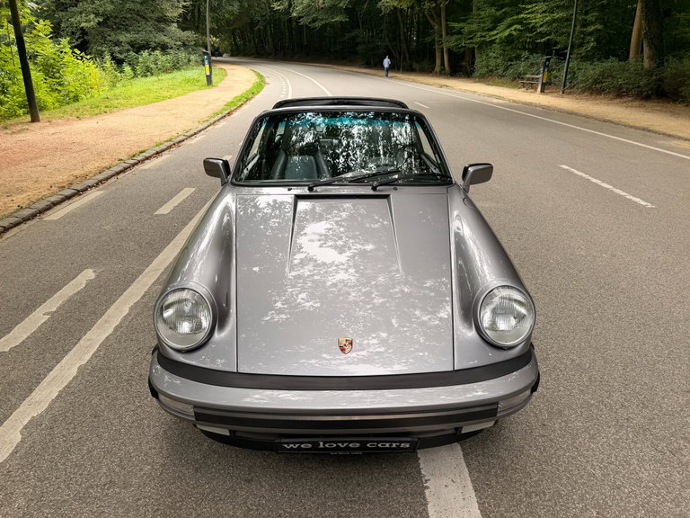 Porsche 911 Carrera 3.2