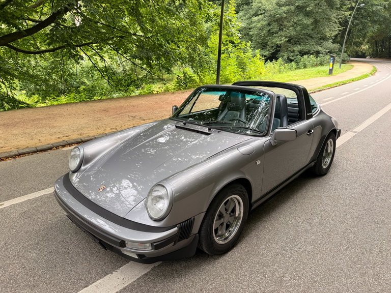Porsche 911 Carrera 3.2