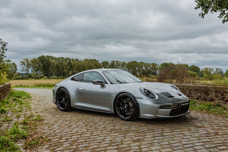 Porsche 992 GT3 Touring