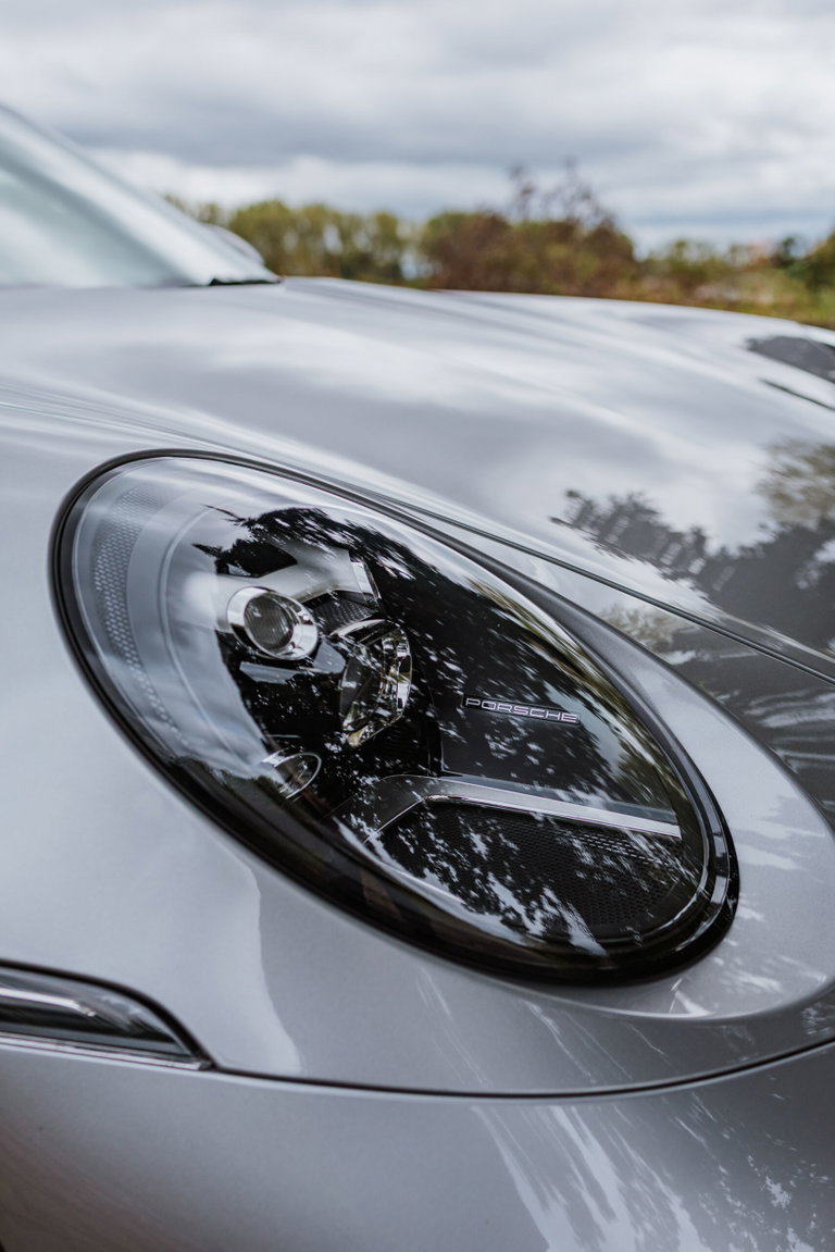 Porsche 992 GT3 Touring