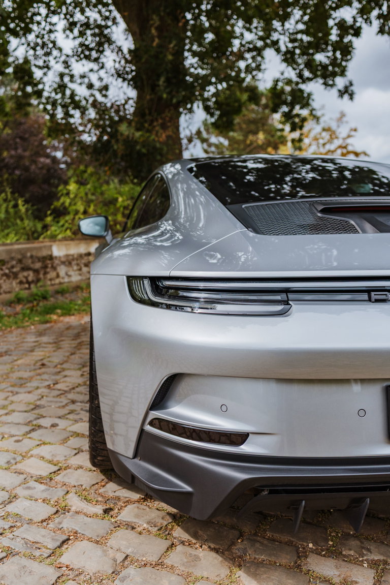 Porsche 992 GT3 Touring