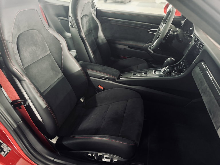 Porsche 991.2 Carrera 4 GTS