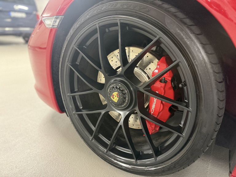 Porsche 991.2 Carrera 4 GTS