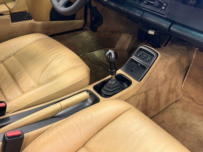 Porsche 964 Carrera 4