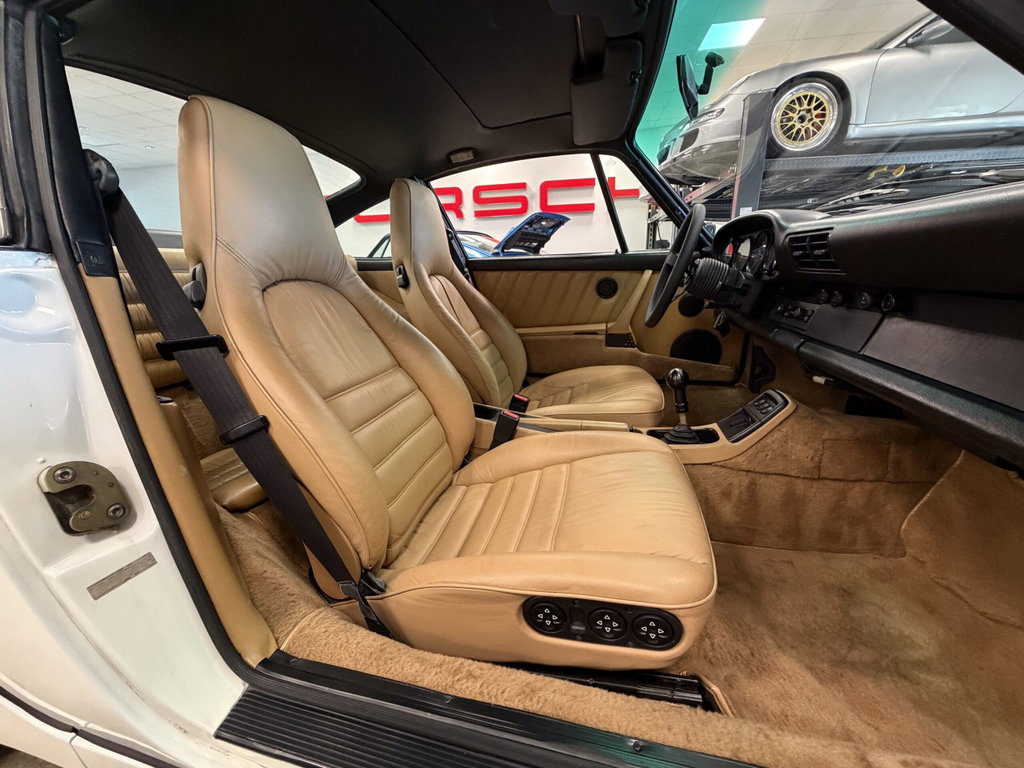 Porsche 964 Carrera 4