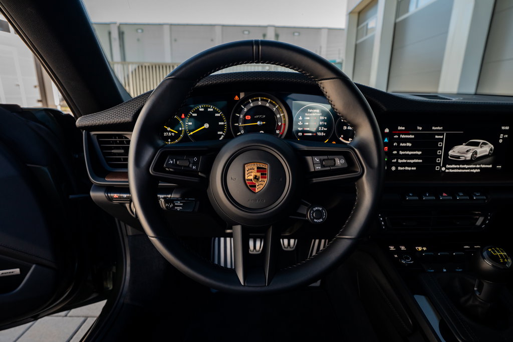 Porsche 992 GT3 Touring