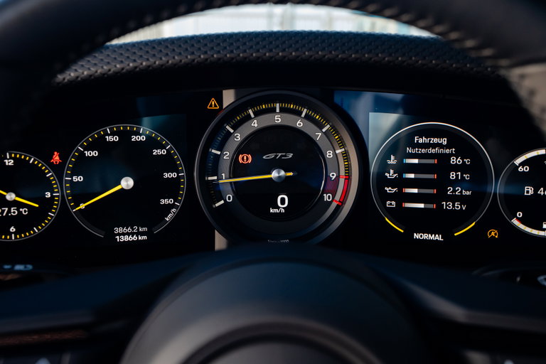 Porsche 992 GT3 Touring