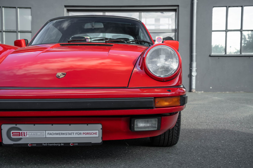 Porsche 911 Carrera 3.2