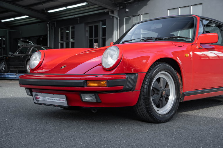 Porsche 911 Carrera 3.2