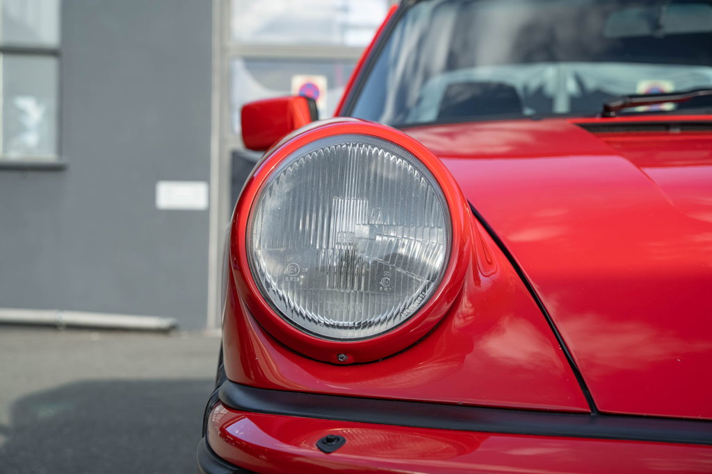 Porsche 911 Carrera 3.2
