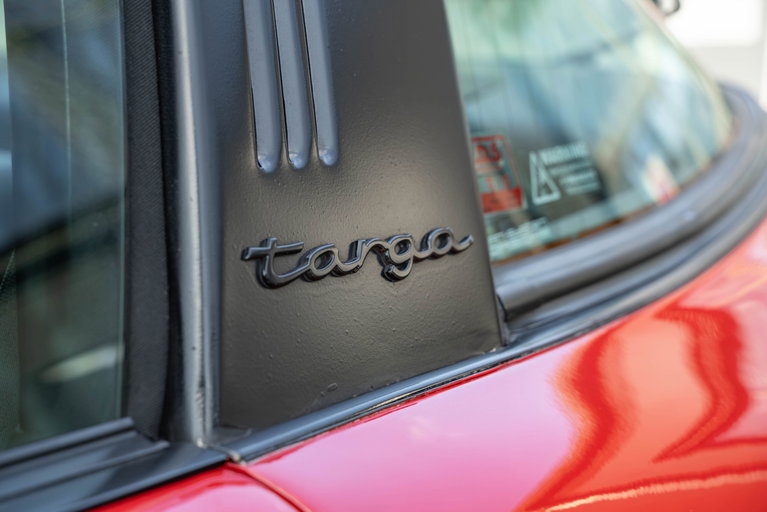 Porsche 911 Carrera 3.2