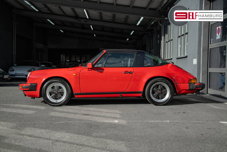 Porsche 911 Carrera 3.2