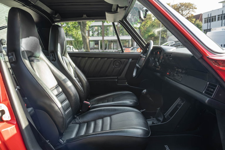 Porsche 911 Carrera 3.2