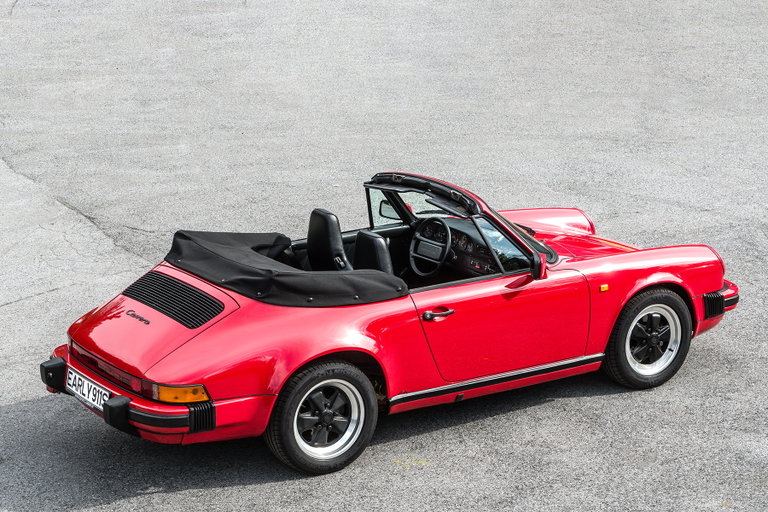 Porsche 911 Carrera 3.2