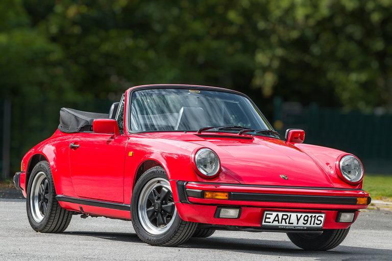 Porsche 911 Carrera 3.2