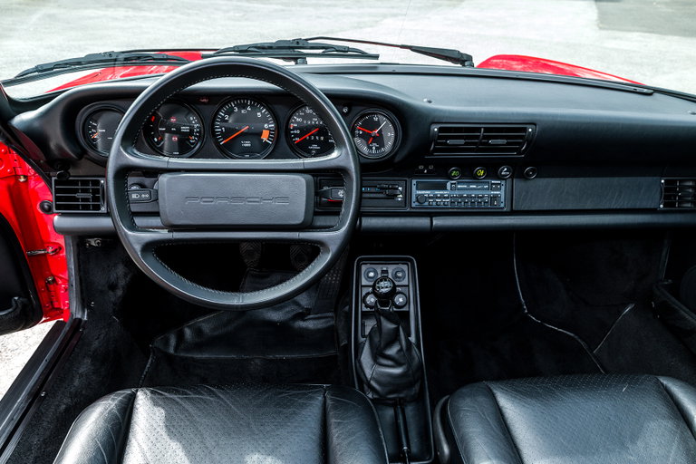 Porsche 911 Carrera 3.2