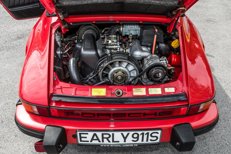 Porsche 911 Carrera 3.2