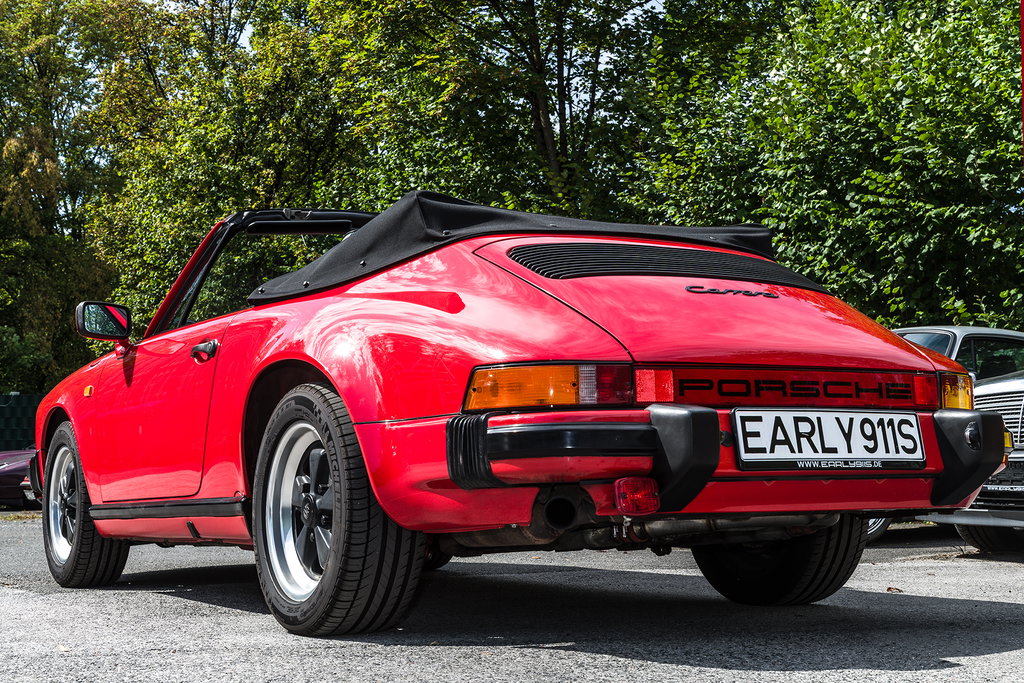 Porsche 911 Carrera 3.2