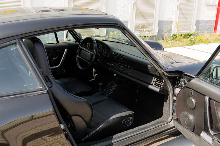 Porsche 964 Carrera 4