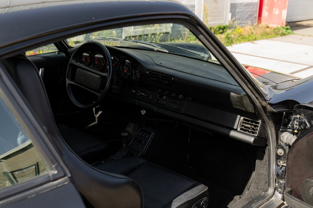 Porsche 964 Carrera 4