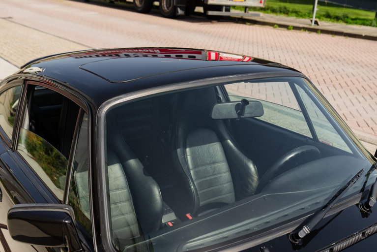 Porsche 964 Carrera 4
