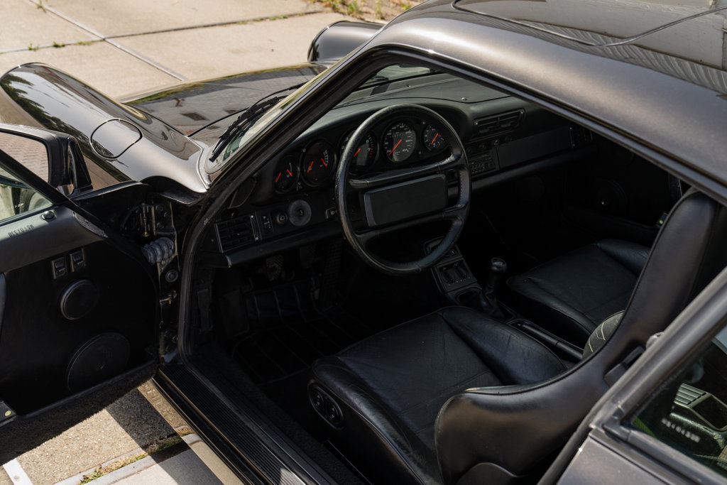 Porsche 964 Carrera 4
