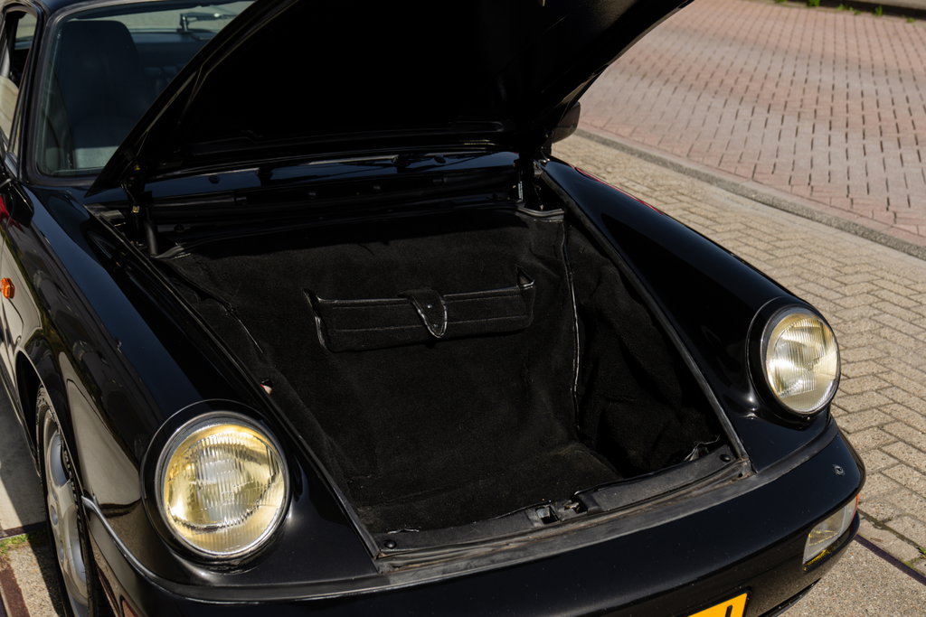 Porsche 964 Carrera 4