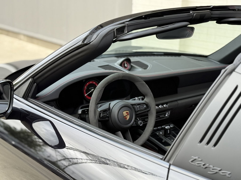 Porsche 992 Targa 4 GTS