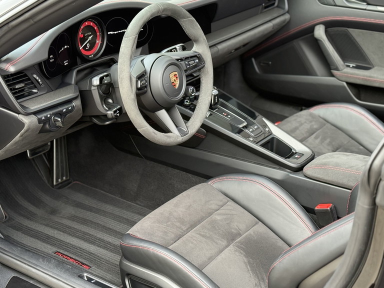 Porsche 992 Targa 4 GTS