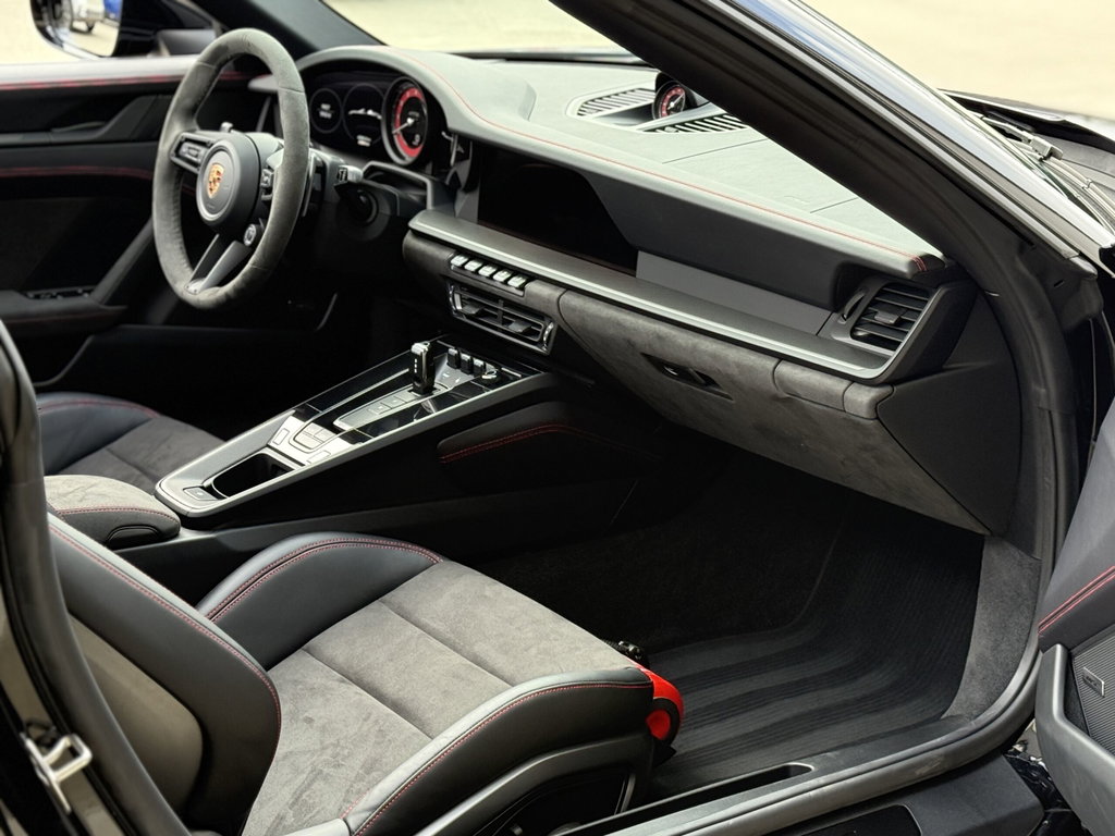 Porsche 992 Targa 4 GTS