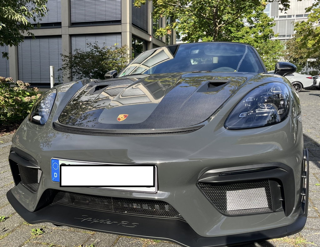 Porsche 718 Spyder RS