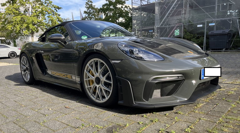 Porsche 718 Spyder RS
