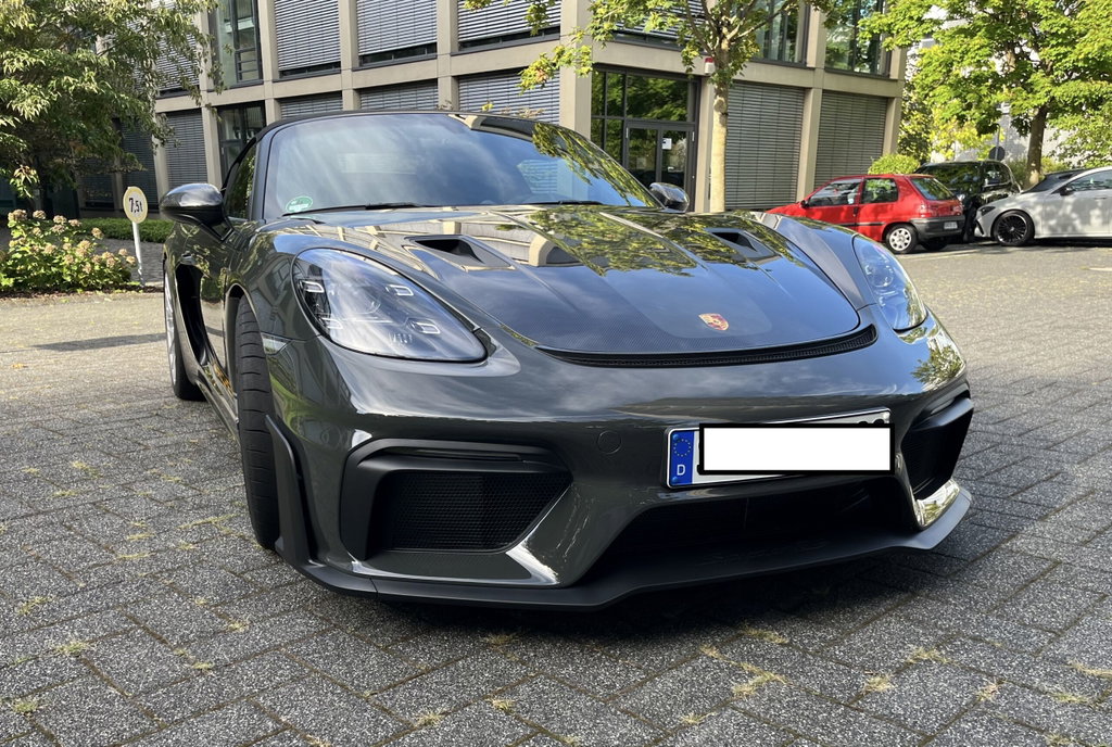 Porsche 718 Spyder RS