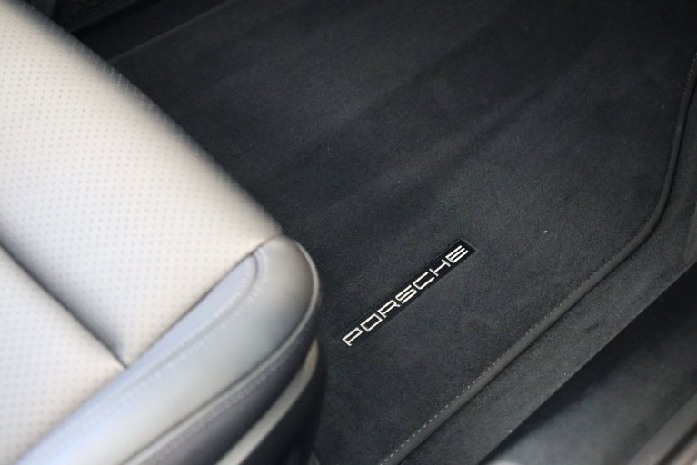 Porsche 992.2 Carrera