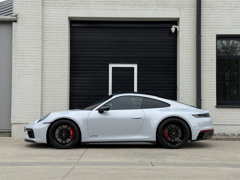 Porsche 992 Carrera GTS