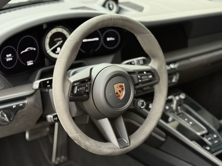 Porsche 992 Carrera GTS